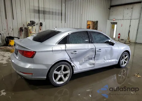 2015 Audi A3 Premium z USA, uszkodzony, nr VIN WAUBFGFFXF1067927